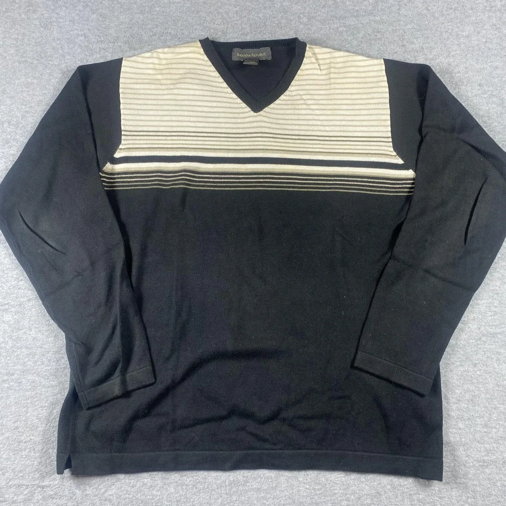 Banana Republic Sweater Mens‎ Medium Black Tan Stripe V Neck Cotton Pullover
